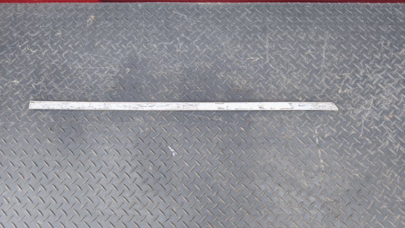 Молдинг двери