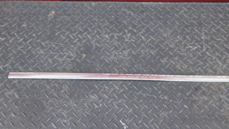 Молдинг двери