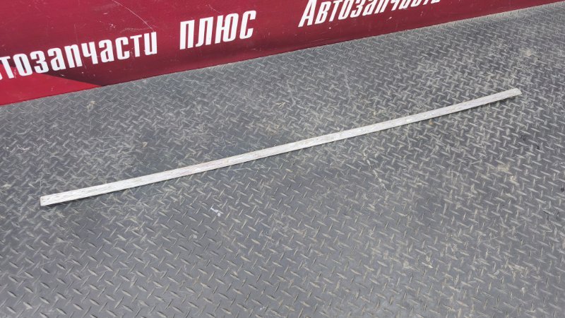 Молдинг двери