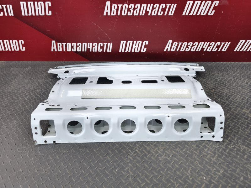 Задняя полка