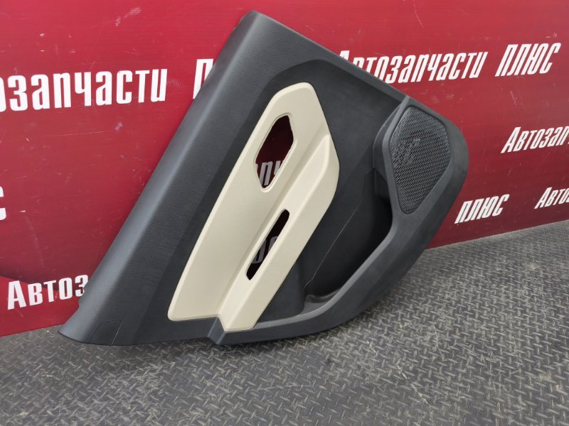 Обшивка боковой двери