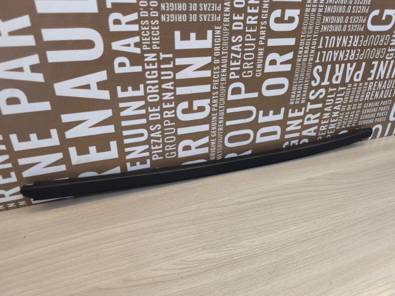 Уплотнитель стекла двери внешний