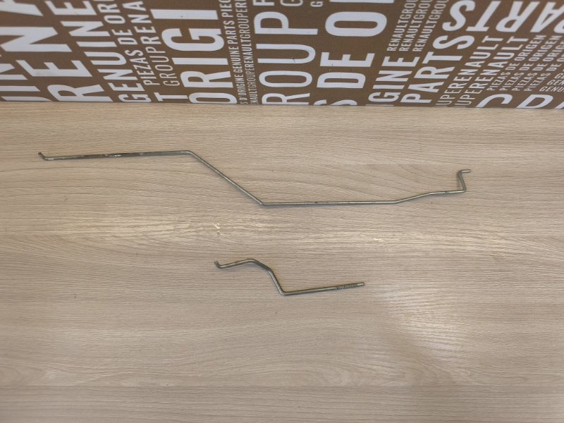 Тяга замка двери