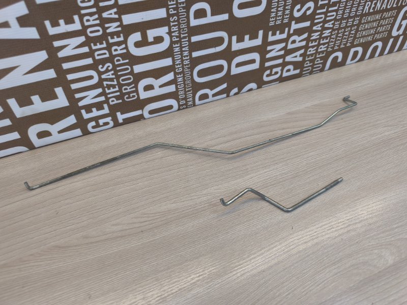 Тяга замка двери