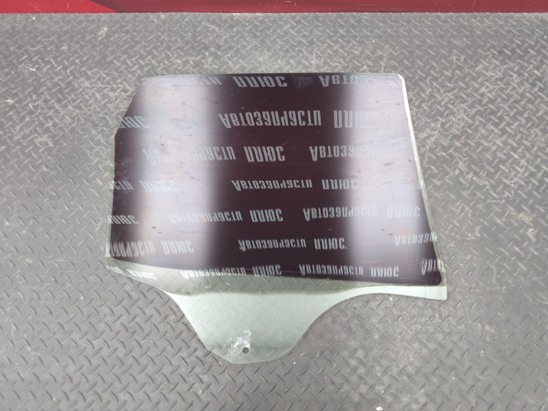 Стекло двери