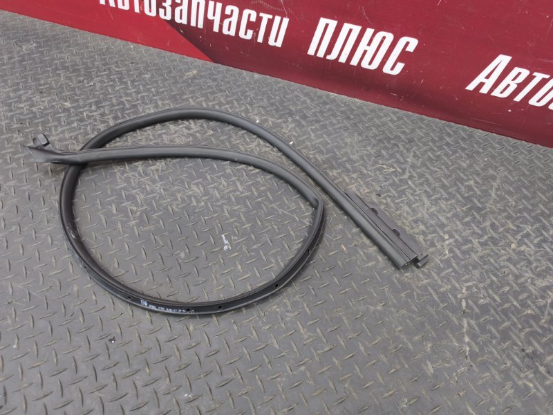 Уплотнитель двери