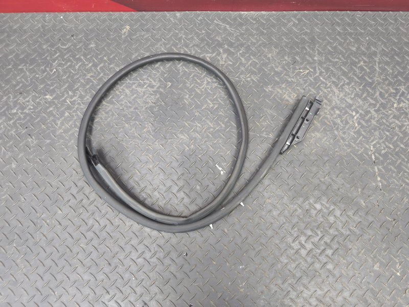 Уплотнитель двери