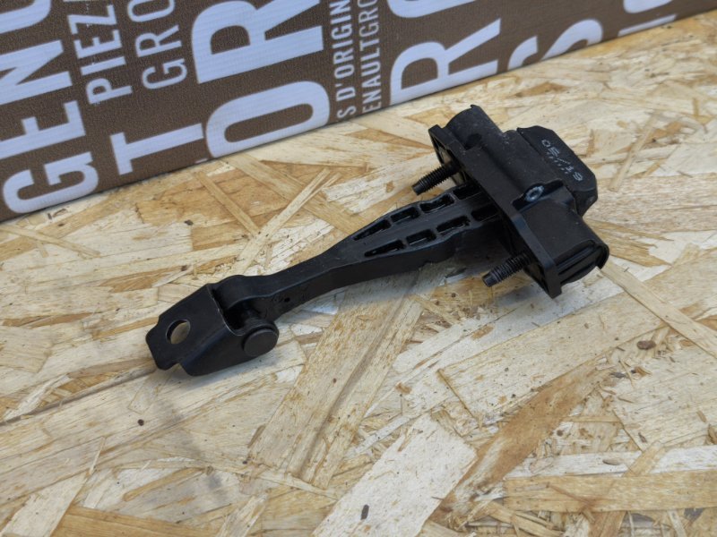 Ограничитель двери