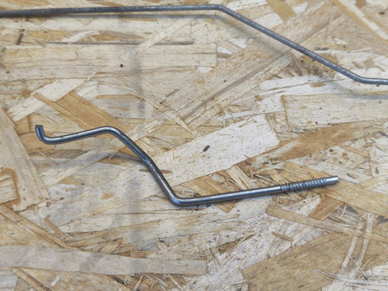 Тяга замка двери