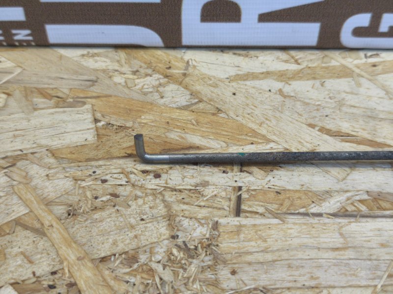 Тяга замка двери