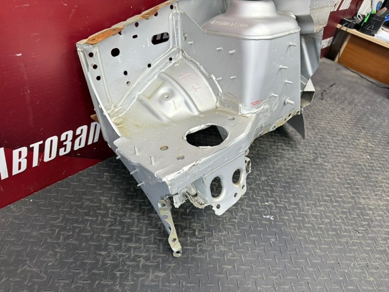 Усилитель   крыла