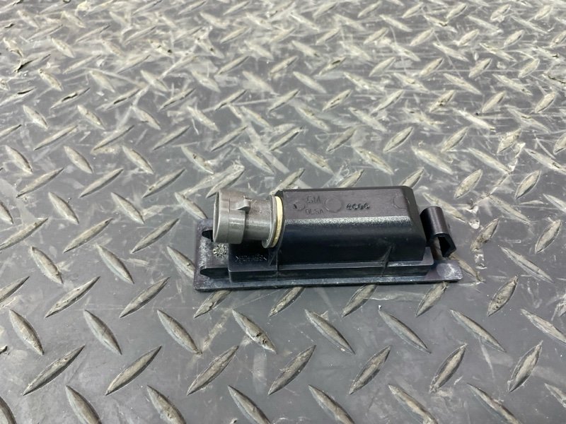 Плафон подсветки номера