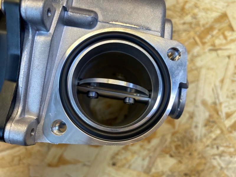 Дроссельная заслонка