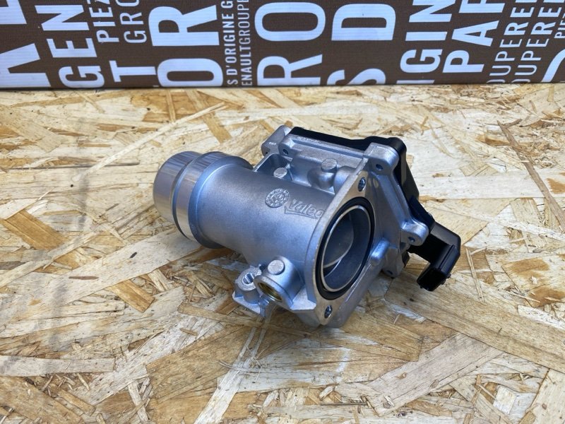 Дроссельная заслонка