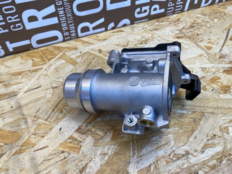 Дроссельная заслонка