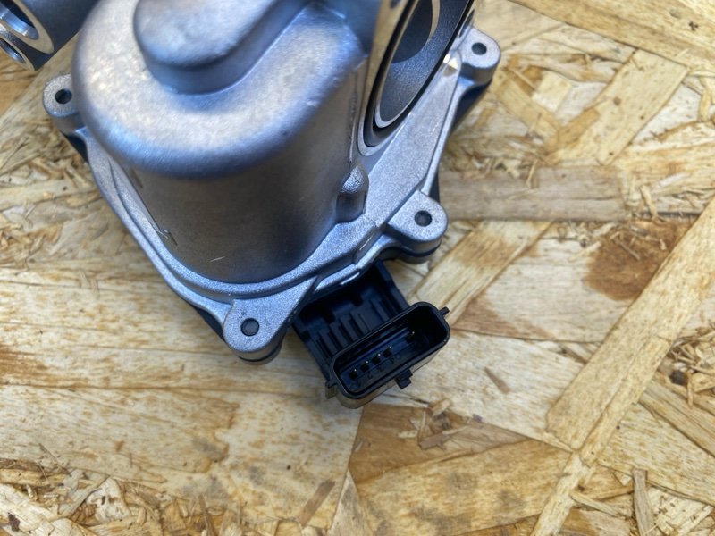 Дроссельная заслонка