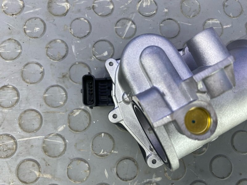 Дроссельная заслонка