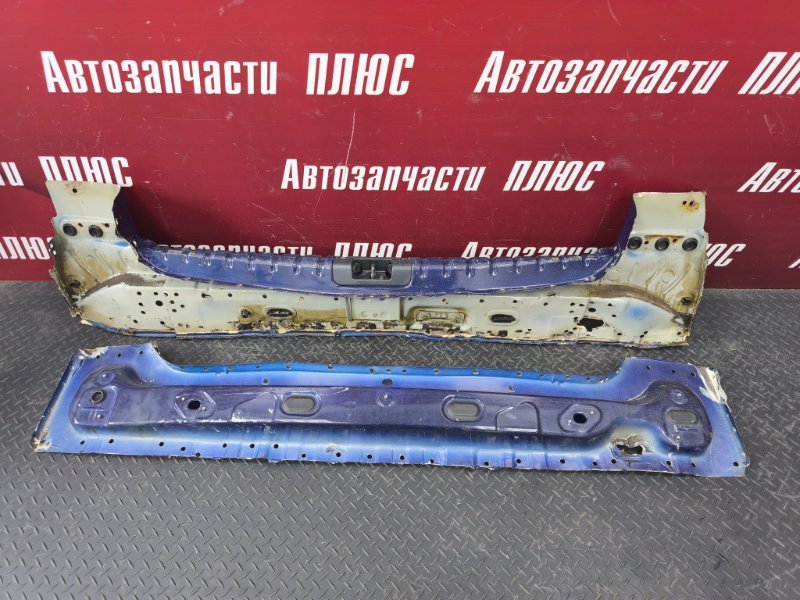 Задняя панель кузова