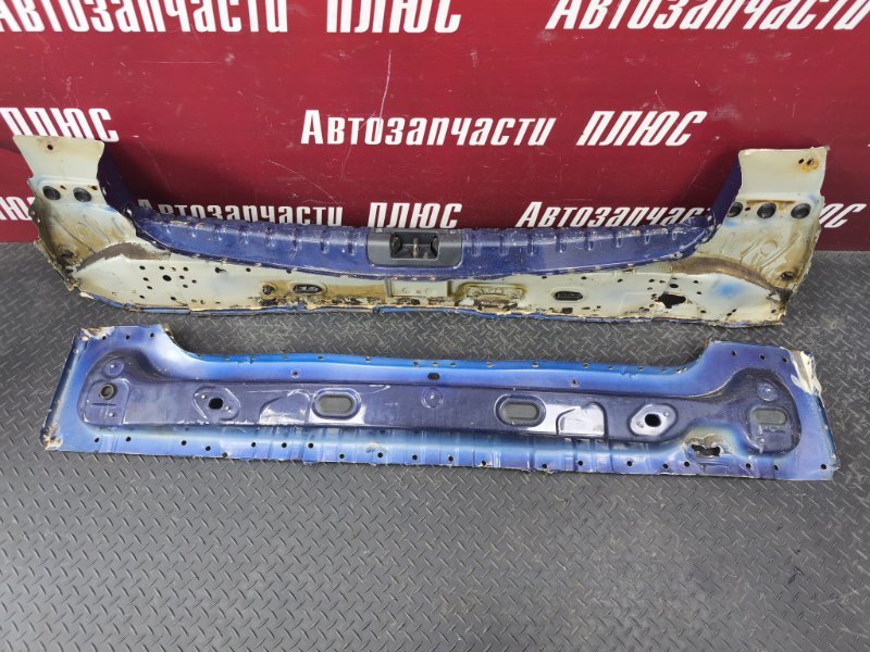 Задняя панель кузова