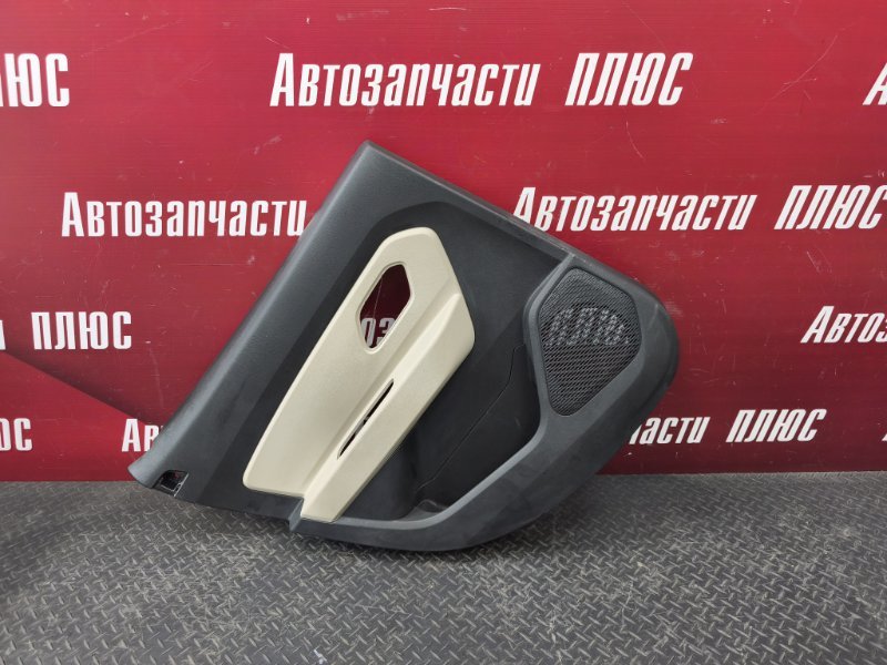 Обшивка боковой двери