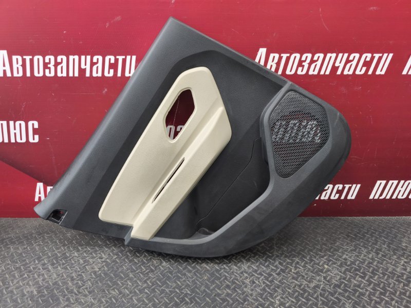 Обшивка боковой двери