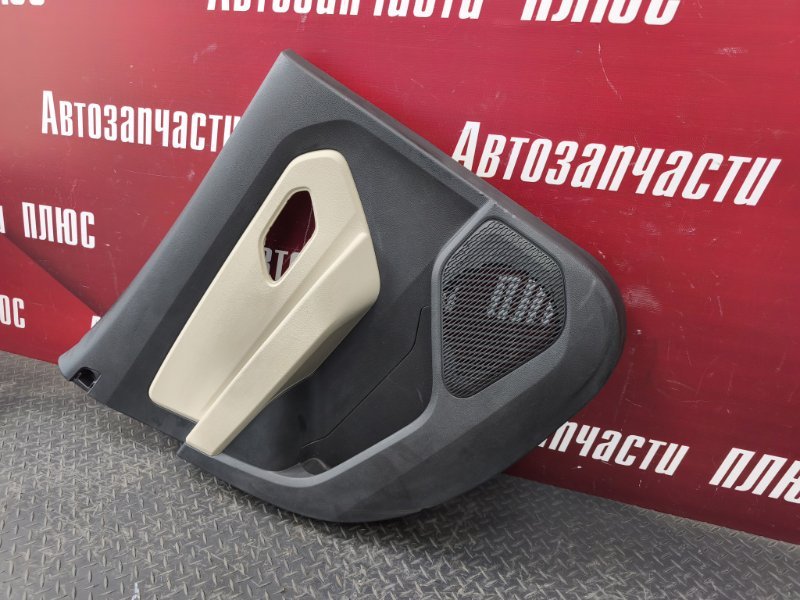 Обшивка боковой двери