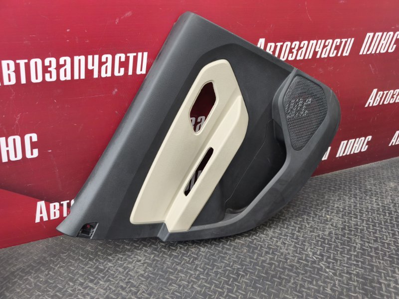 Обшивка боковой двери