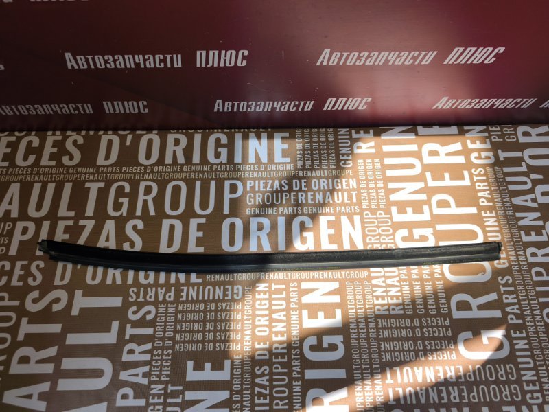 Уплотнитель стекла двери внешний