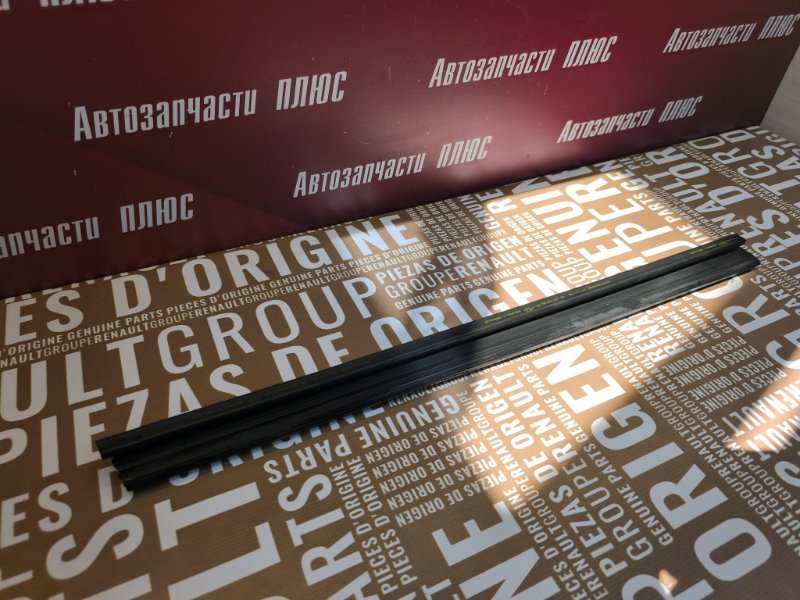 Уплотнитель стекла двери внутренний