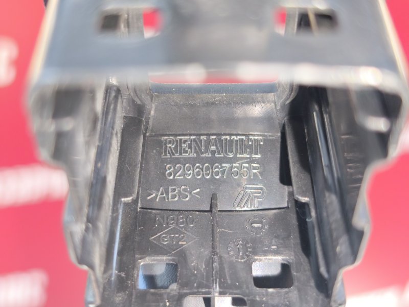 Накладка двери