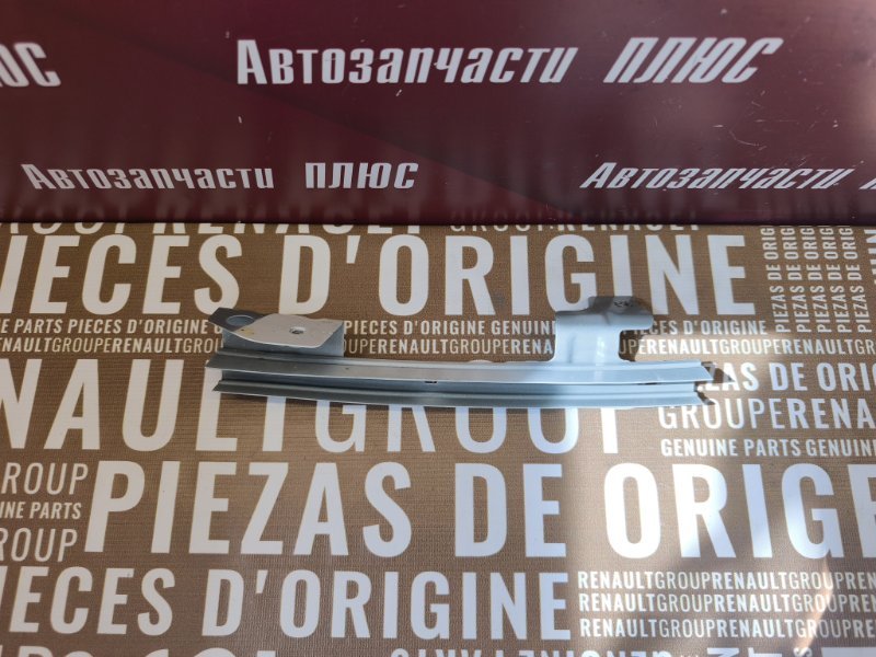 Направляющая стекла двери