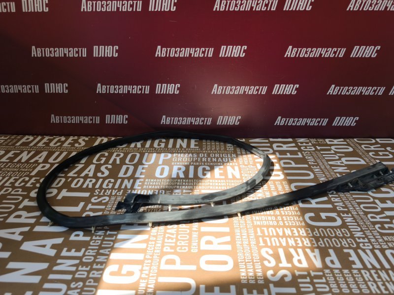 Уплотнитель двери