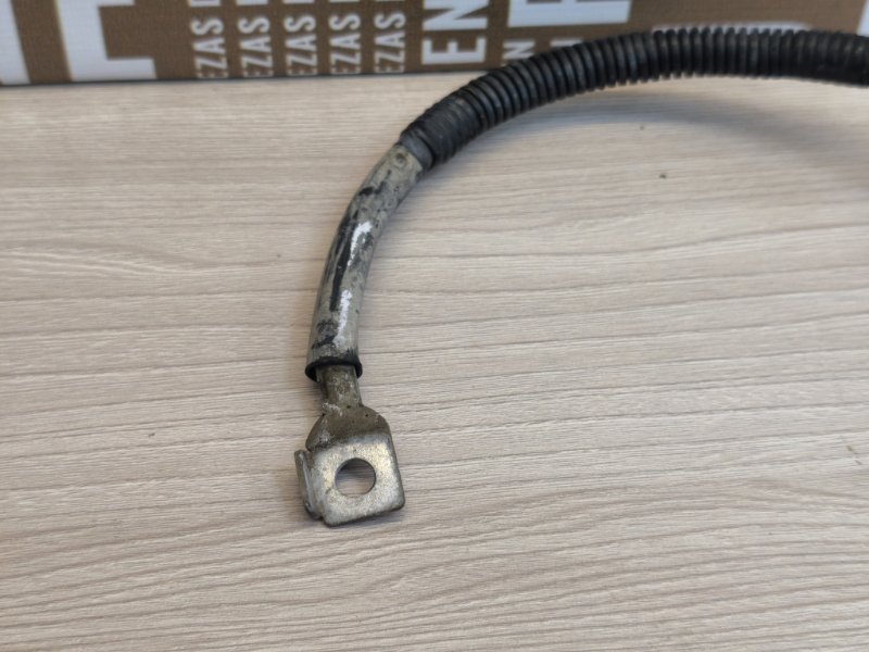 Клемма аккумулятора (минусовая)