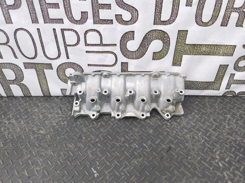 Впускной коллектор