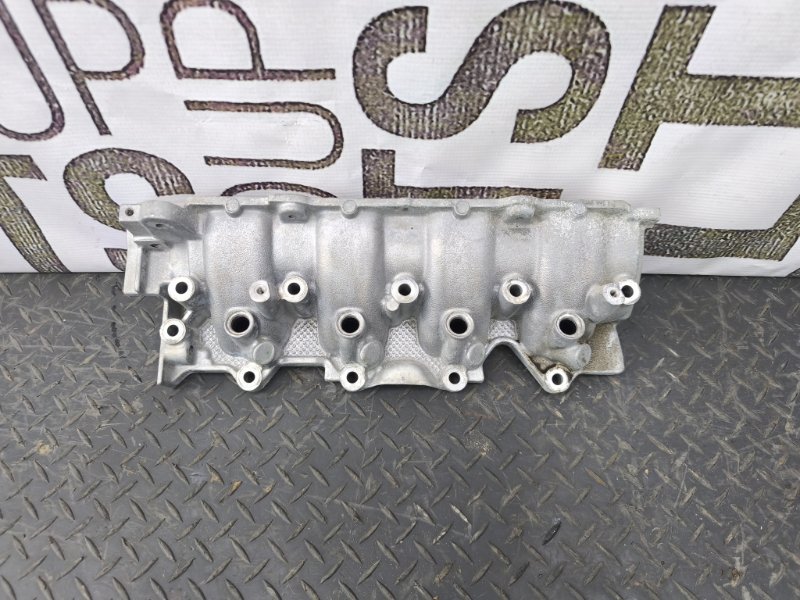 Впускной коллектор