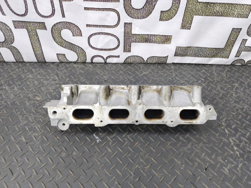 Впускной коллектор