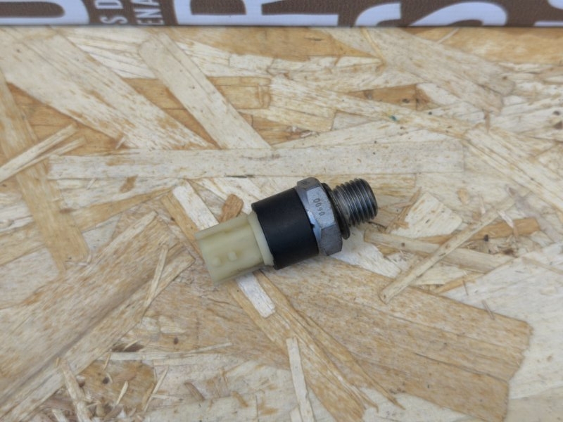 Датчик давления масла