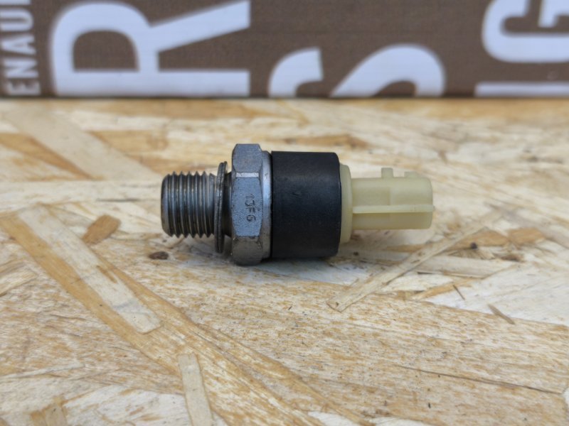 Датчик давления масла