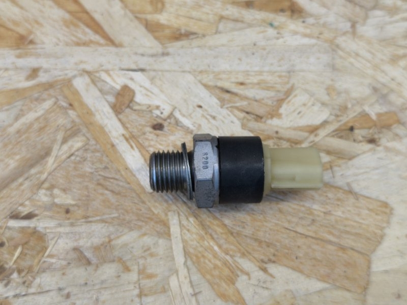 Датчик давления масла