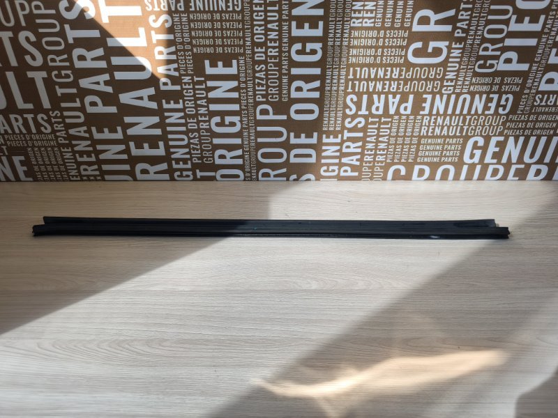 Уплотнитель стекла двери внутренний