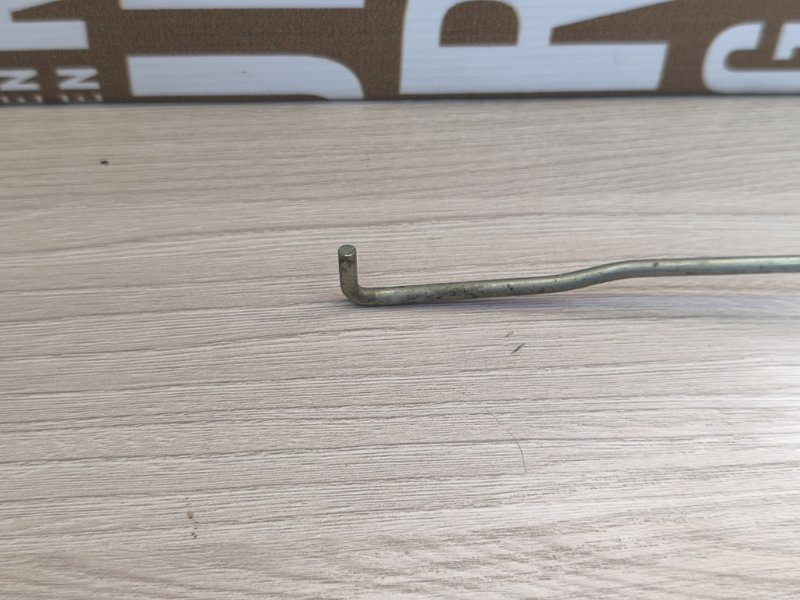 Тяга замка двери