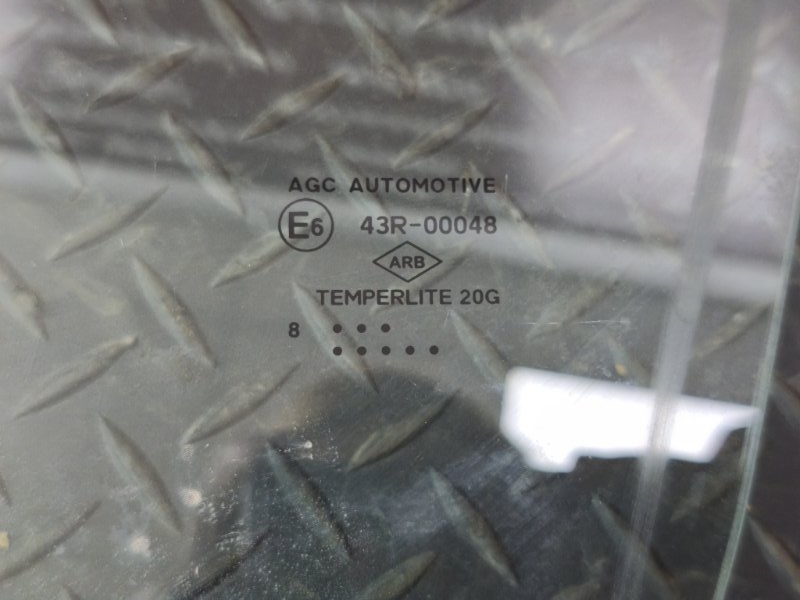 Стекло двери