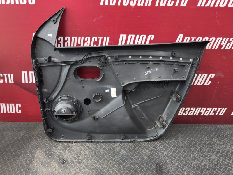 Обшивка боковой двери