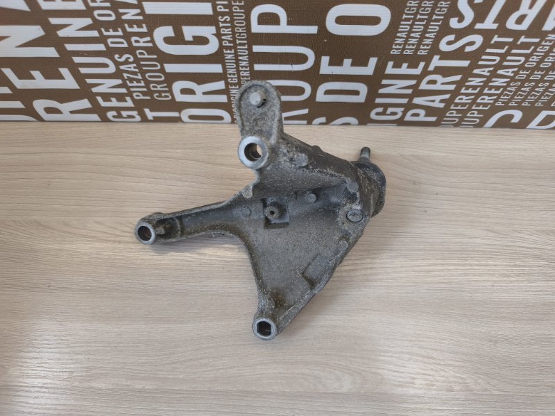 Кронштейн опоры кпп