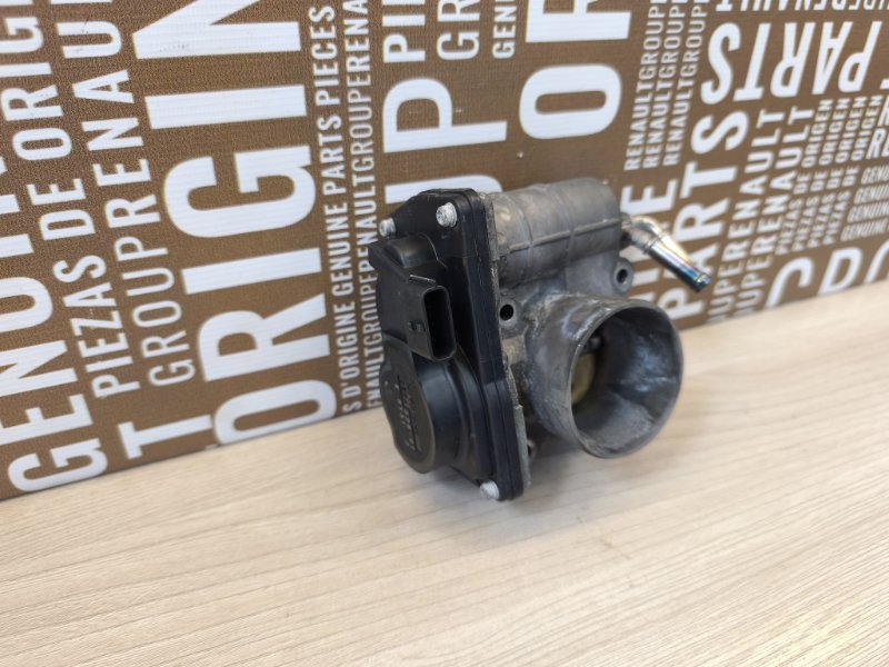 Дроссельная заслонка