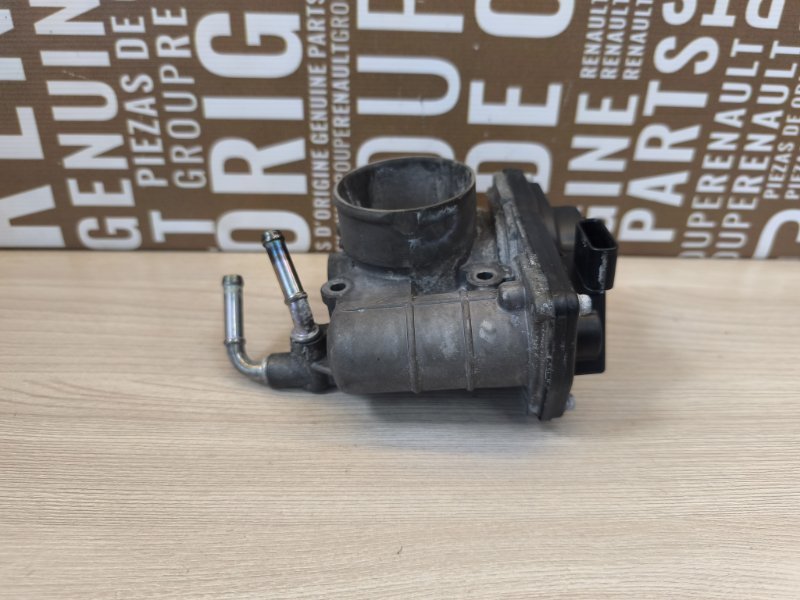 Дроссельная заслонка