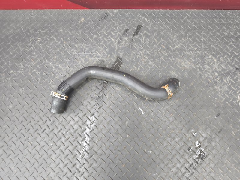 Патрубок радиатора