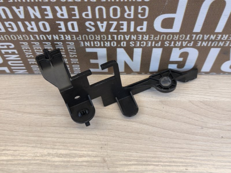 Кронштейн проводки