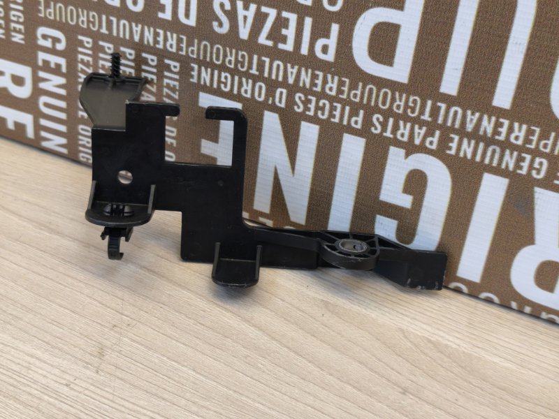 Кронштейн проводки