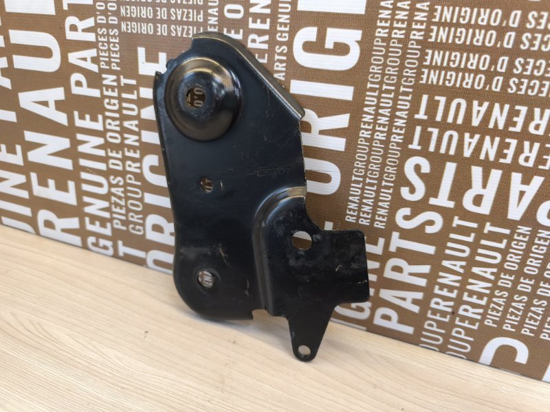 Кронштейн подрамника